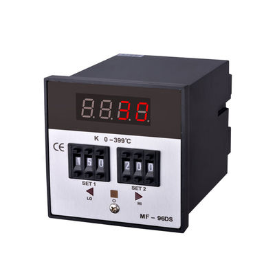 voltmètre et Ampermeter de C.C de panneau de 10A Digital avec la lumière rouge